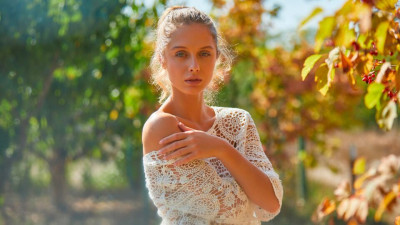 Amelie Lou's solo scene by Superbe Models