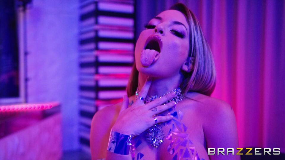 Fantastic Kissa Sins's anal clip Free Porn Videos | BestPornHubs.