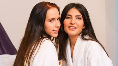 Young Lesbian Lovers featuring Parish and Jessy F's fingering xxx