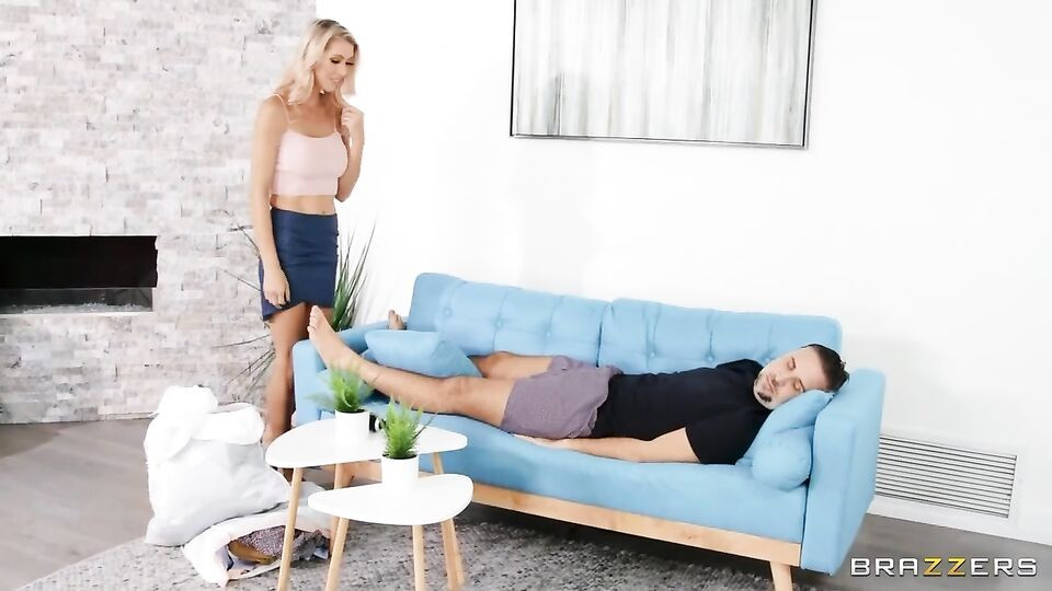 Vivid Holly Hotwife - on the sofa sex - Brazzers Exxtra Free Porn Videos | BestPornHubs.