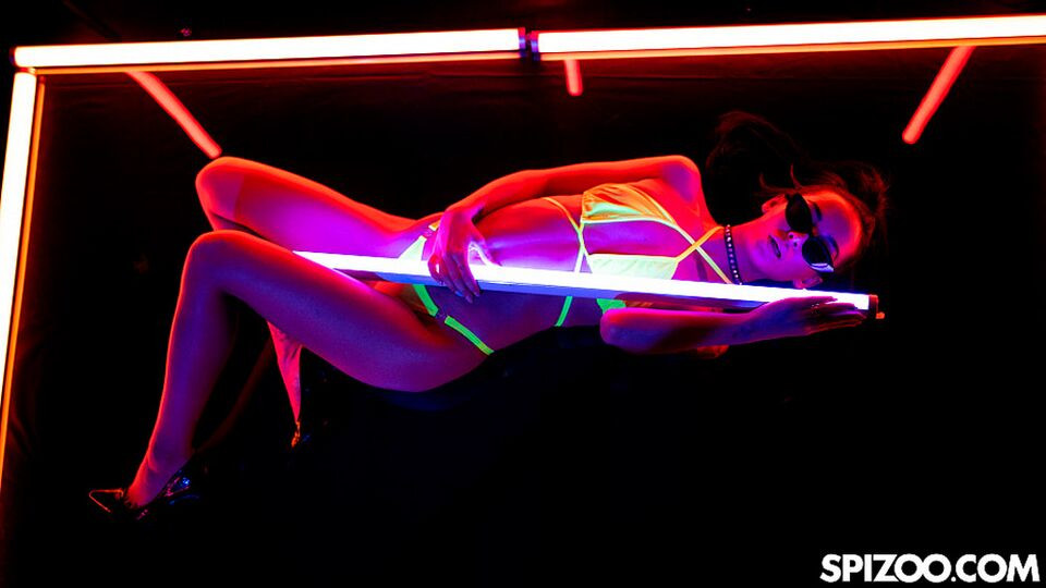 Watch matchless Freya Dee's xxx Free Porn Videos | BestPornHubs.