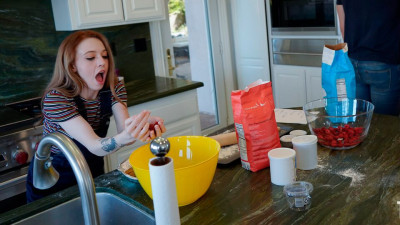 Exxxtra Small featuring Madi Collins's standing cowgirl sex