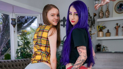 Family Strokes featuring Val Steele and Jessae Rosae's handjob dirt