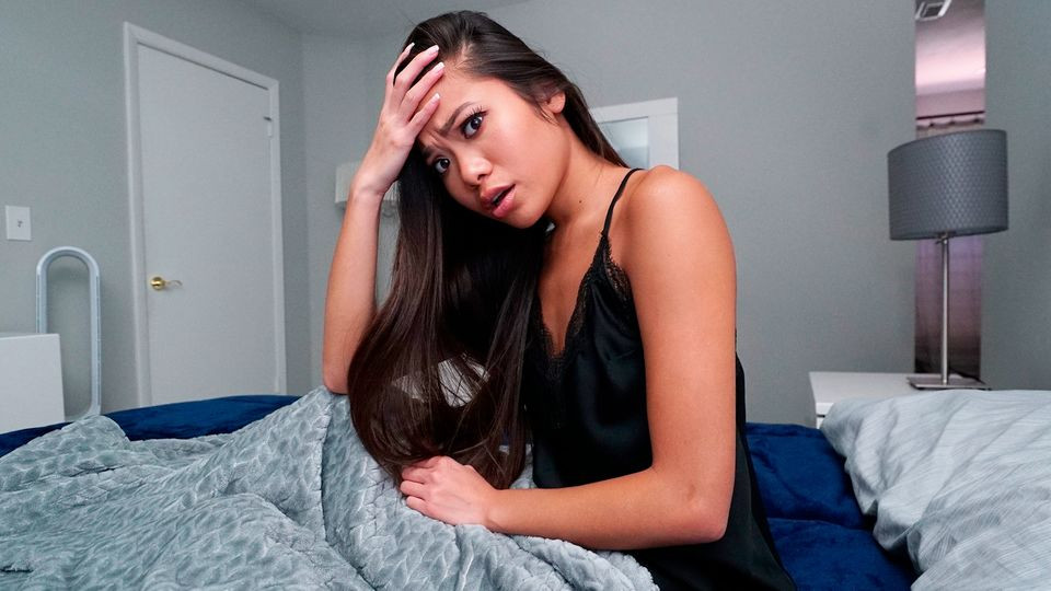 Hypnotic Vina's reverse cowgirl trailer Free Porn Videos | BestPornHubs.