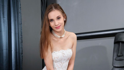 Cumshot xxx with pin-up Jessica Portman from Rocco Siffredi