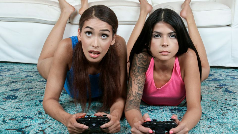Notable Kitty Catherine and Sadie Pop at reverse cowgirl smut Free Porn Videos | BestPornHubs.
