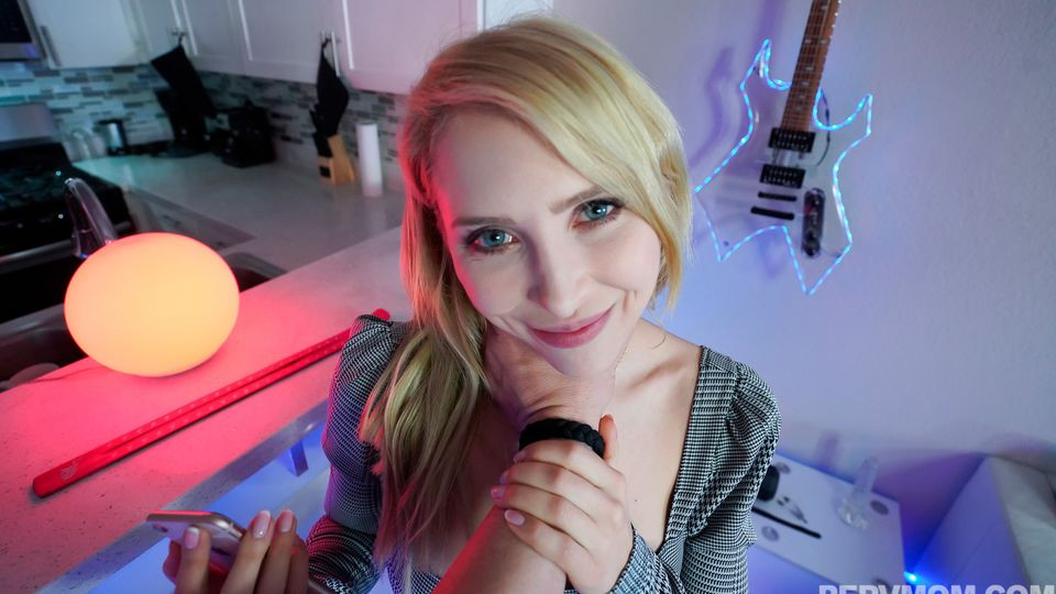 Handjob dirt with engaging Alix Lynx from Perv Mom Free Porn Videos | BestPornHubs.