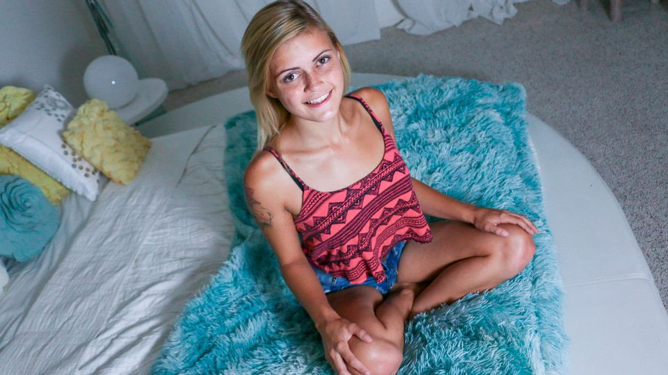 Gambling Madison Hart at amateur xxx Free Porn Videos | BestPornHubs.