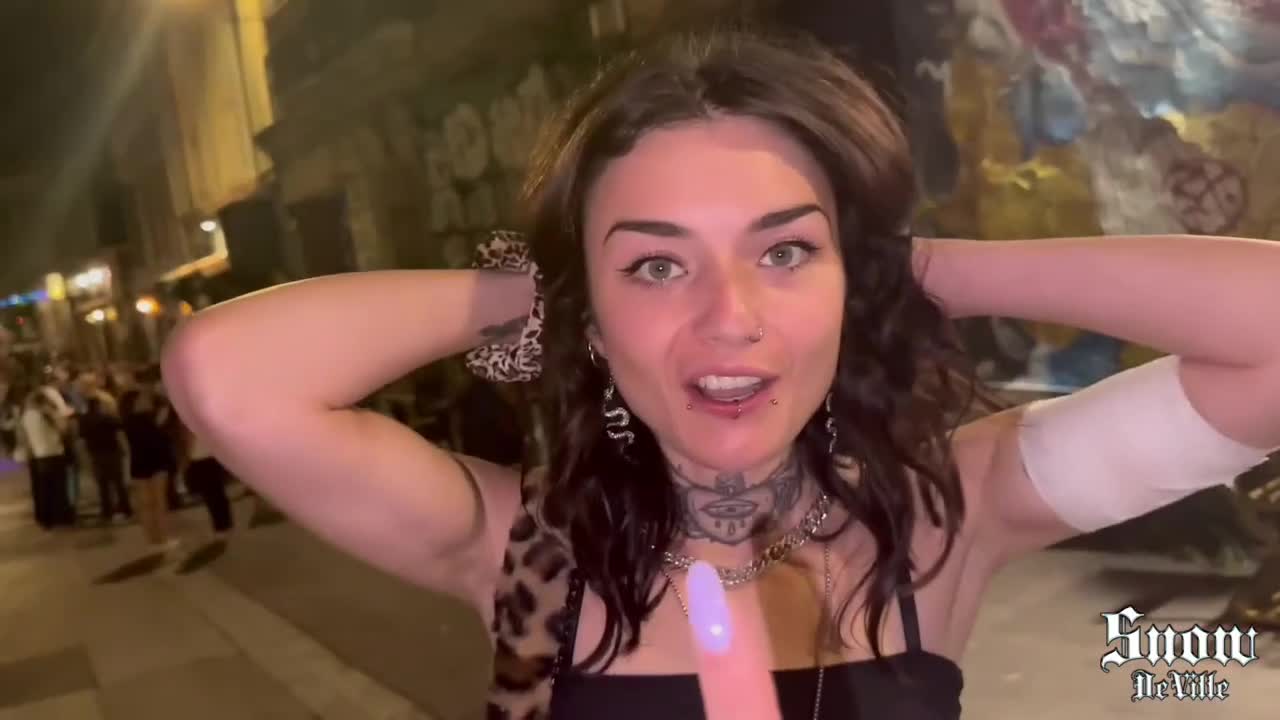 Magnificent Snow Deville at hot brunette dirt Free Porn Videos | BestPornHubs.
