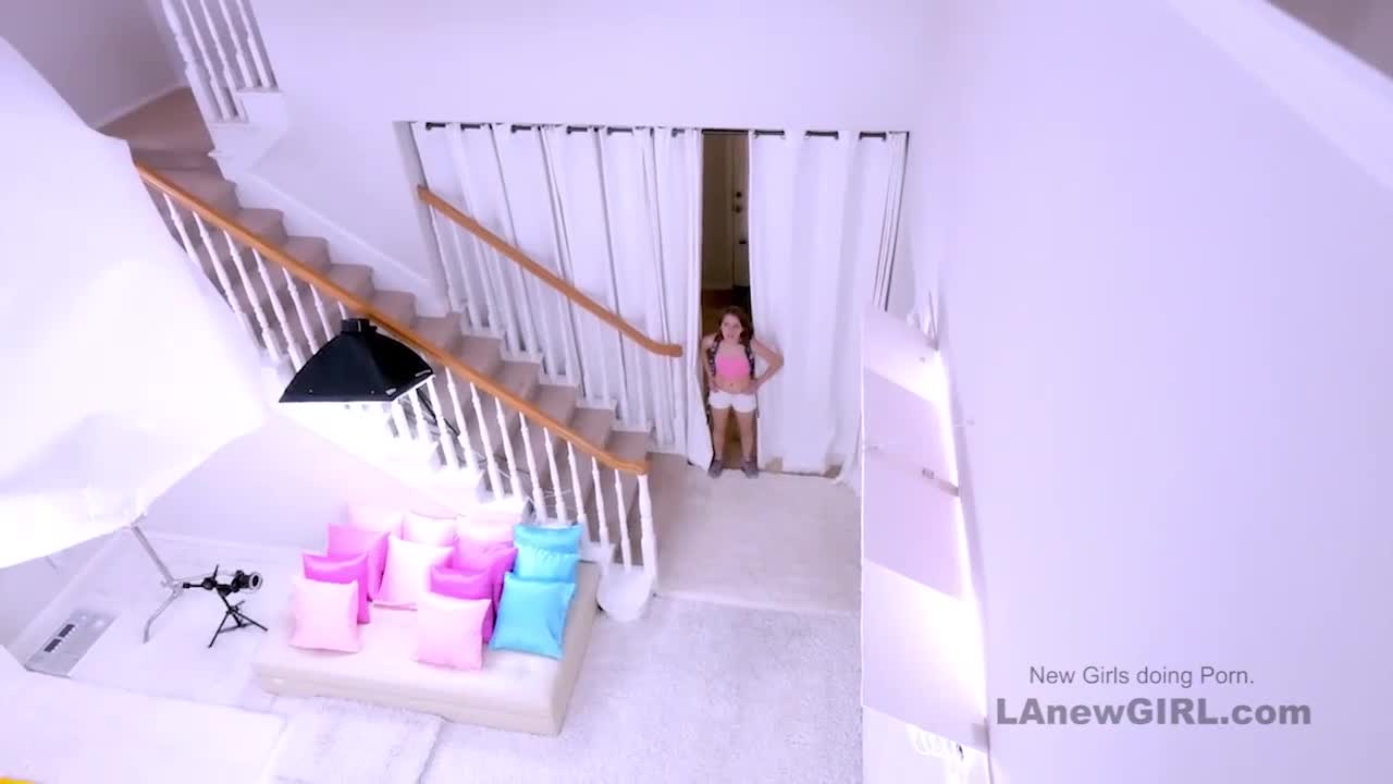 Cutesy fancy bit - massage action - LA New Girl Free Porn Videos | BestPornHubs.