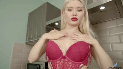 Promiscuous Snow Princess - long legs sex - Anilos