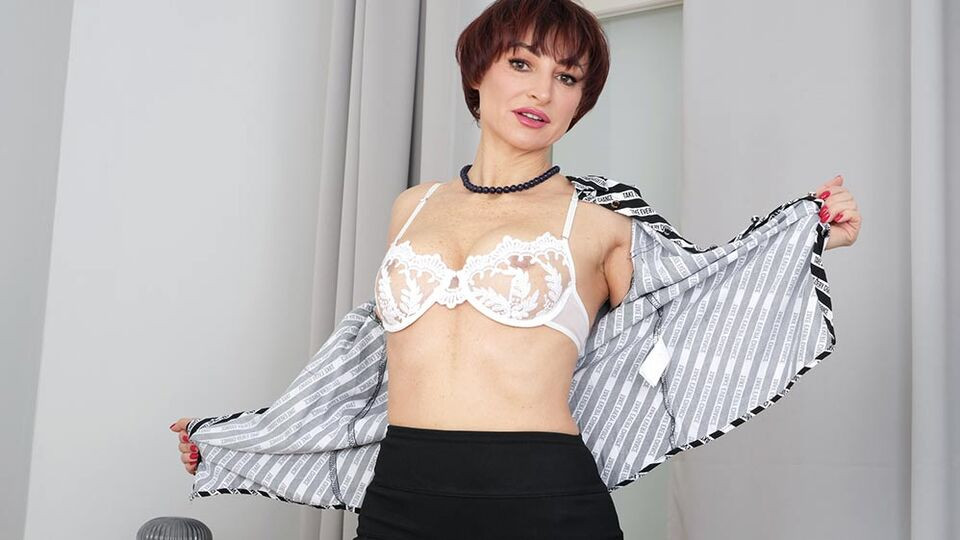 Well-proportioned Ola's fingering porn Free Porn Videos | BestPornHubs.